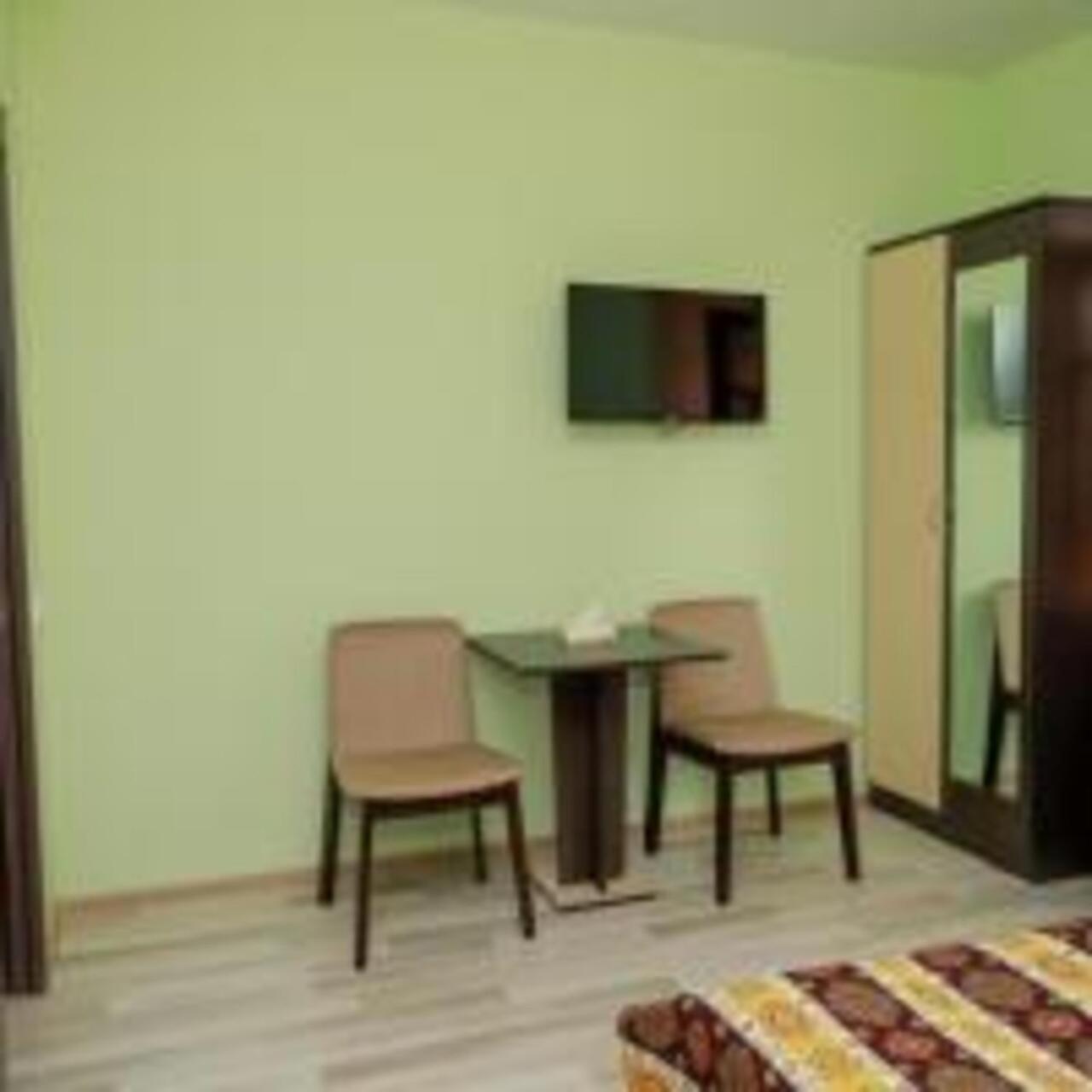 Hotel Dilijan Old Center Buitenkant foto
